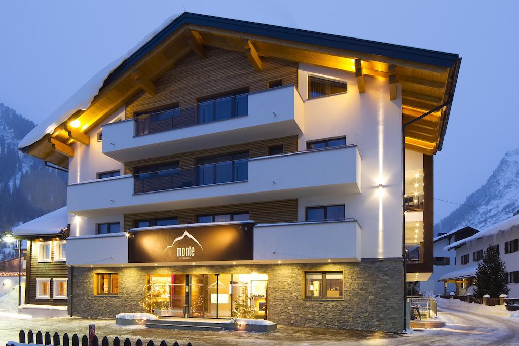 Alpinhotel Monte Superior - Silvretta Card Premium Betrieb Galtuer Exterior photo
