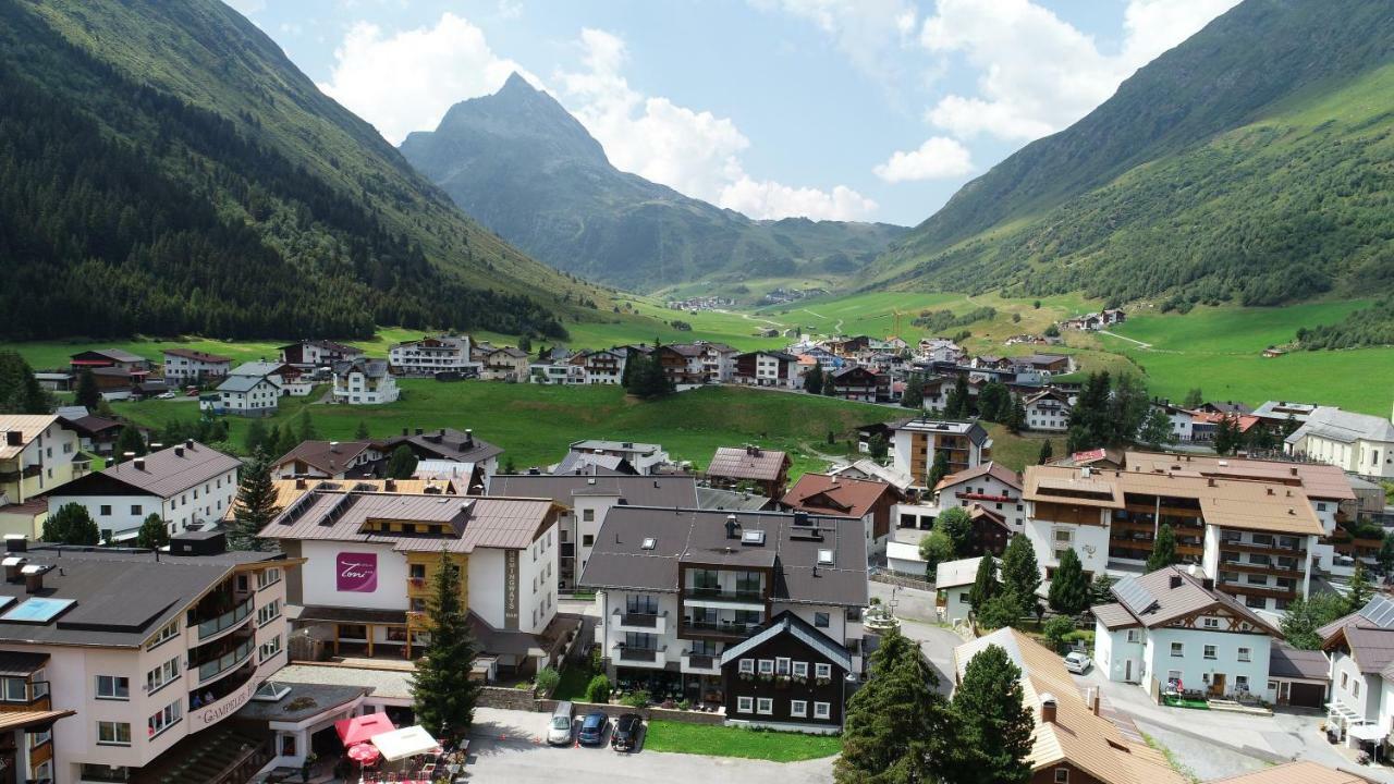 Alpinhotel Monte Superior - Silvretta Card Premium Betrieb Galtuer Exterior photo